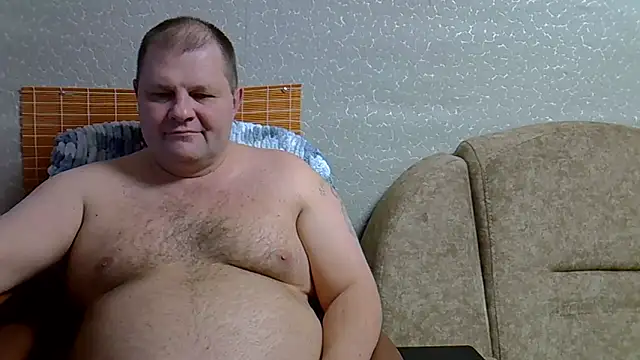 Snapshot of Nilola6 chatting on 12.12.24 Nilola6 online show from 12.12.24