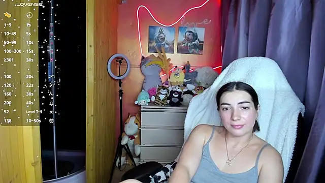 Fiery Brunette  online show from 03.07.26