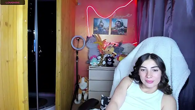 Fiery Brunette  online show from 05.23.26