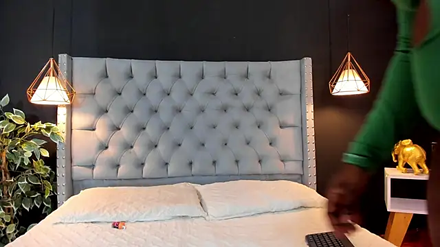 Tammy  vega  online show from 02.13.25