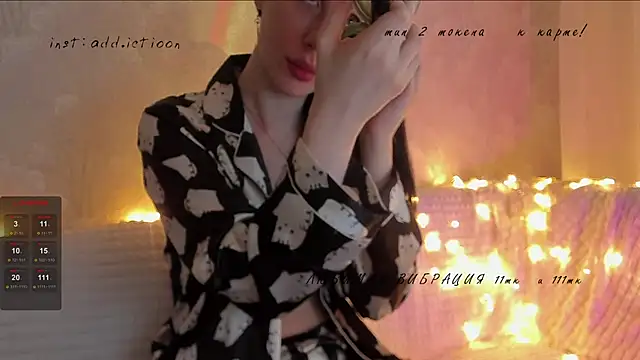 Snapshot of elena_addiction chatting on 01.08.25 elena addiction online show from 01.08.25