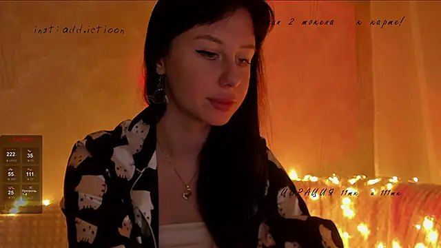 Snapshot of elena_addiction chatting on 01.09.25 elena addiction online show from 01.09.25