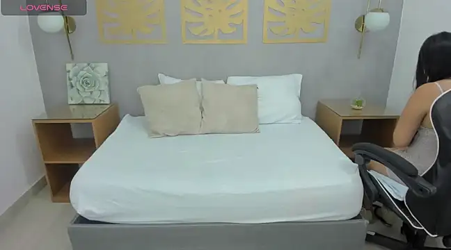 ayla13  online show from 03.11.25