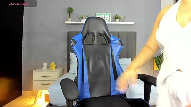 ayla13  online show from 09.09.25