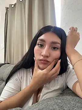 Snapshot of Sexyedith09 chatting on 06.19.26 Sexyedith09 online show from 06.19.26