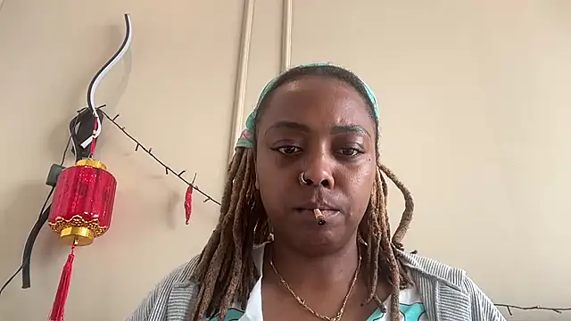 ChocolateCakeQueen online show from 02.21.25