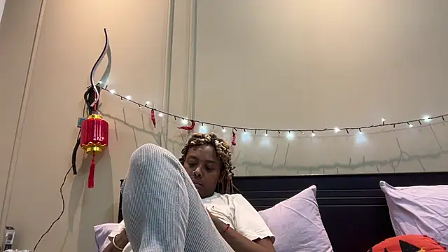 ChocolateCakeQueen online show from 03.09.25