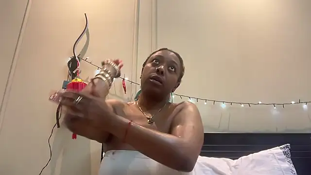 ChocolateCakeQueen online show from 03.17.25