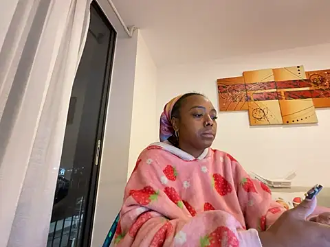 ChocolateCakeQueen online show from 12.16.25