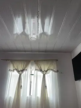 hannahb-e online show from 03.12.26