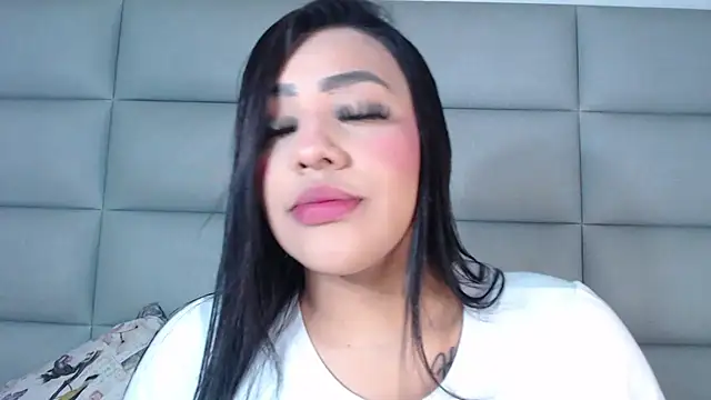 Snapshot of emily_brontee_ chatting on 12.27.24 emily brontee online show from 12.27.24