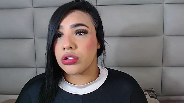 Snapshot of emily_brontee_ chatting on 03.06.25 emily brontee online show from 03.06.25