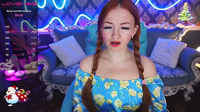 Marina Mur  online show from 01.22.25