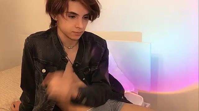 Snapshot of k0sta_ chatting on 12.13.24 k0sta online show from 12.13.24