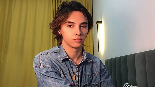 Snapshot of k0sta_ chatting on 01.21.25 k0sta online show from 01.21.25