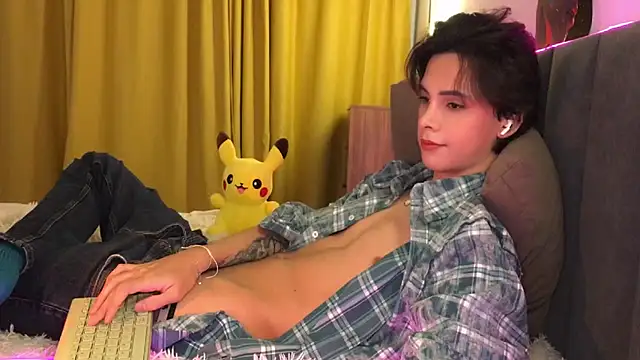 Snapshot of k0sta_ chatting on 03.06.25 k0sta online show from 03.06.25