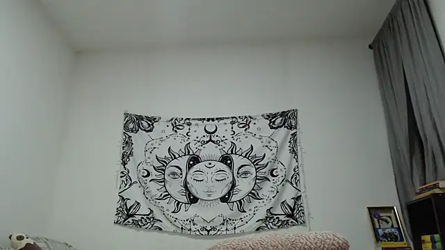 AlinaWoolf  online show from 12.26.24