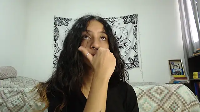 AlinaWoolf  online show from 12.30.24