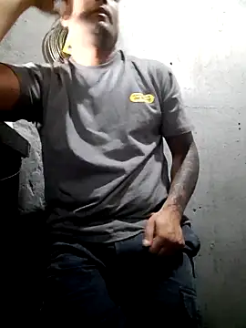 hecwil8 online show from 11.25.25