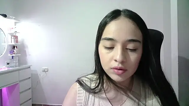 Snapshot of aineangeel chatting on 12.02.25 aineangeel online show from 12.02.25