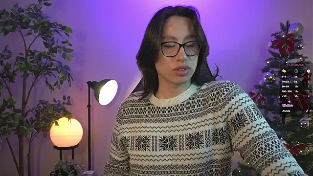 Snapshot of SrLuis18 chatting on 12.13.24 SrLuis18 online show from 12.13.24