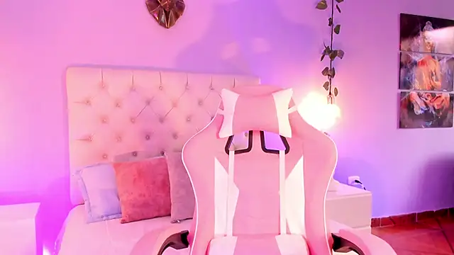 Snapshot of Brann_tadzio chatting on 12.31.24 Brann tadzio online show from 12.31.24