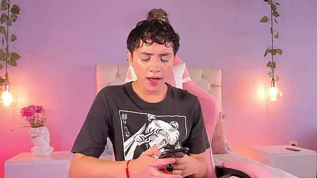 Snapshot of Brann_tadzio chatting on 01.13.25 Brann tadzio online show from 01.13.25