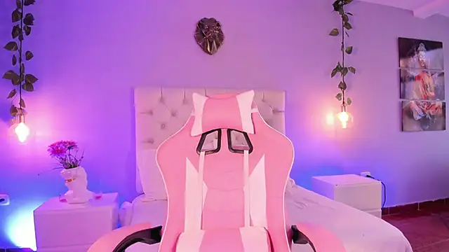 Snapshot of Brann_tadzio chatting on 01.24.25 Brann tadzio online show from 01.24.25