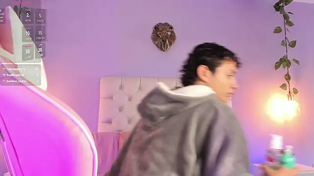 Snapshot of Brann_tadzio chatting on 03.05.25 Brann tadzio online show from 03.05.25