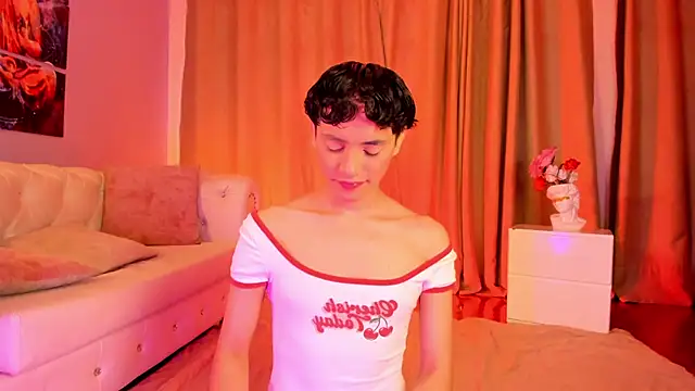 Snapshot of Brann_tadzio chatting on 11.24.25 Brann tadzio online show from 11.24.25