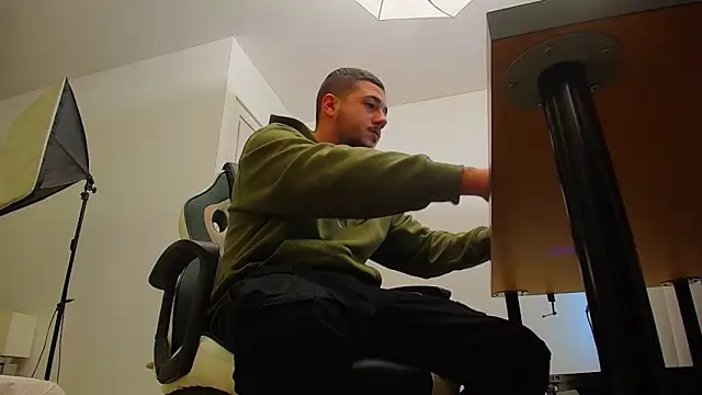 JoshKnights online show from 10.06.25