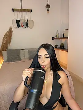 Snapshot of annyfosterr chatting on 05.09.26 annyfosterr online show from 05.09.26