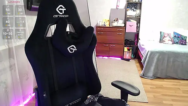 Little Soph online show from 03.15.25