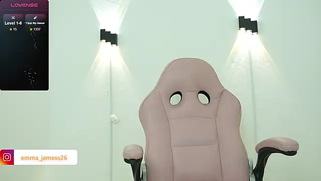 Snapshot of Emma_jamess chatting on 02.27.26 Emma jamess online show from 02.27.26