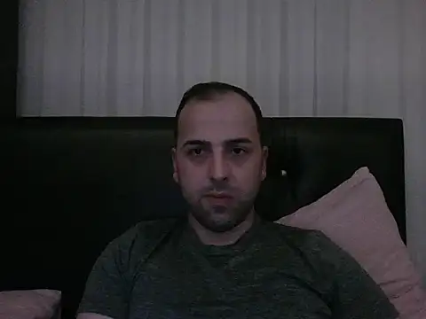 Snapshot of Yldrmm_9553 chatting on 05.14.26 Yldrmm 9553 online show from 05.14.26