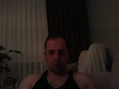 Snapshot of Yldrmm_9553 chatting on 06.23.26 Yldrmm 9553 online show from 06.23.26