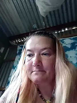 Snapshot of GingerKtm21 chatting on 03.22.25 GingerKtm21 online show from 03.22.25