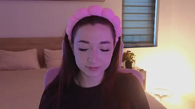 YasmineWest online show from 05.29.26