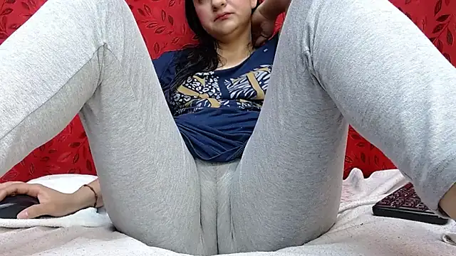 Snapshot of MELANIE_SEX69 chatting on 02.18.26 MELANIE SEX69 online show from 02.18.26