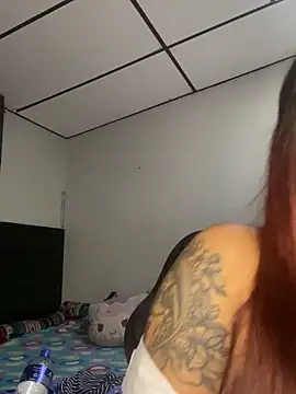 Snapshot of _madysson_lea chatting on 11.22.25 madysson lea online show from 11.22.25