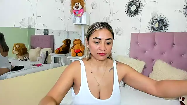 milf bigass  online show from 01.27.25