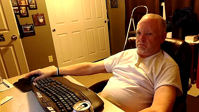 Snapshot of nobledad chatting on 11.02.25 nobledad online show from 11.02.25