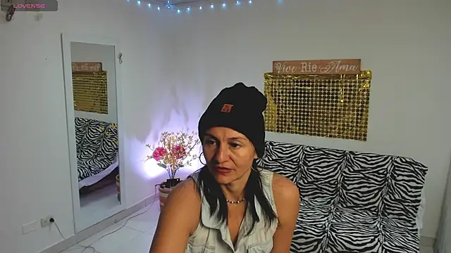 lollita 23  online show from 03.06.25