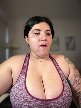 Snapshot of horny_roomiess chatting on 01.31.26 horny roomiess online show from 01.31.26