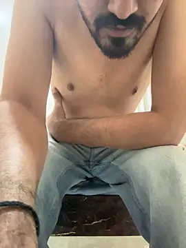 Snapshot of hornyguy271192 chatting on 12.14.25 hornyguy271192 online show from 12.14.25