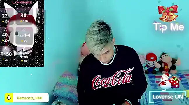 Snapshot of Liamscott_ chatting on 12.08.24 Liamscott online show from 12.08.24