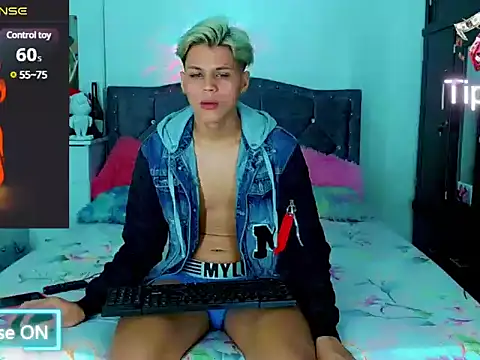 Snapshot of Liamscott_ chatting on 02.26.25 Liamscott online show from 02.26.25