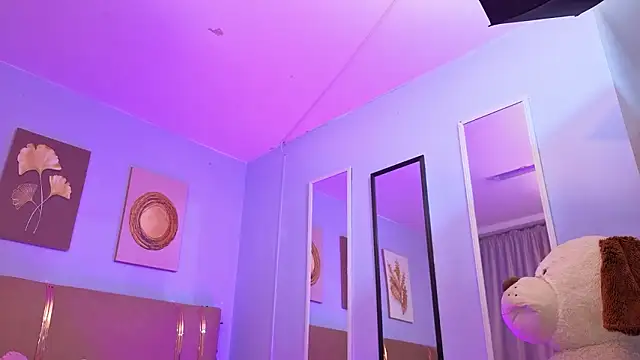 sarah cruzz  online show from 03.07.26