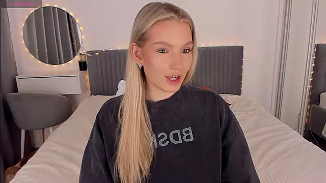 CassieRayss online show from 02.01.26