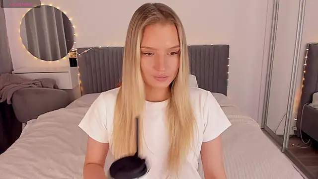 CassieRayss online show from 05.08.26